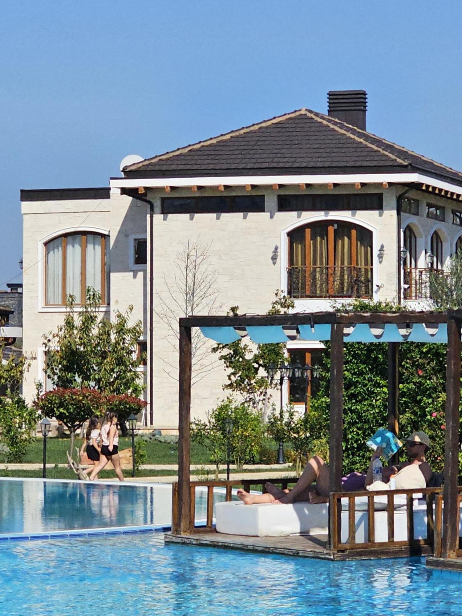 Vinea Resort Durrës Eksteriør billede