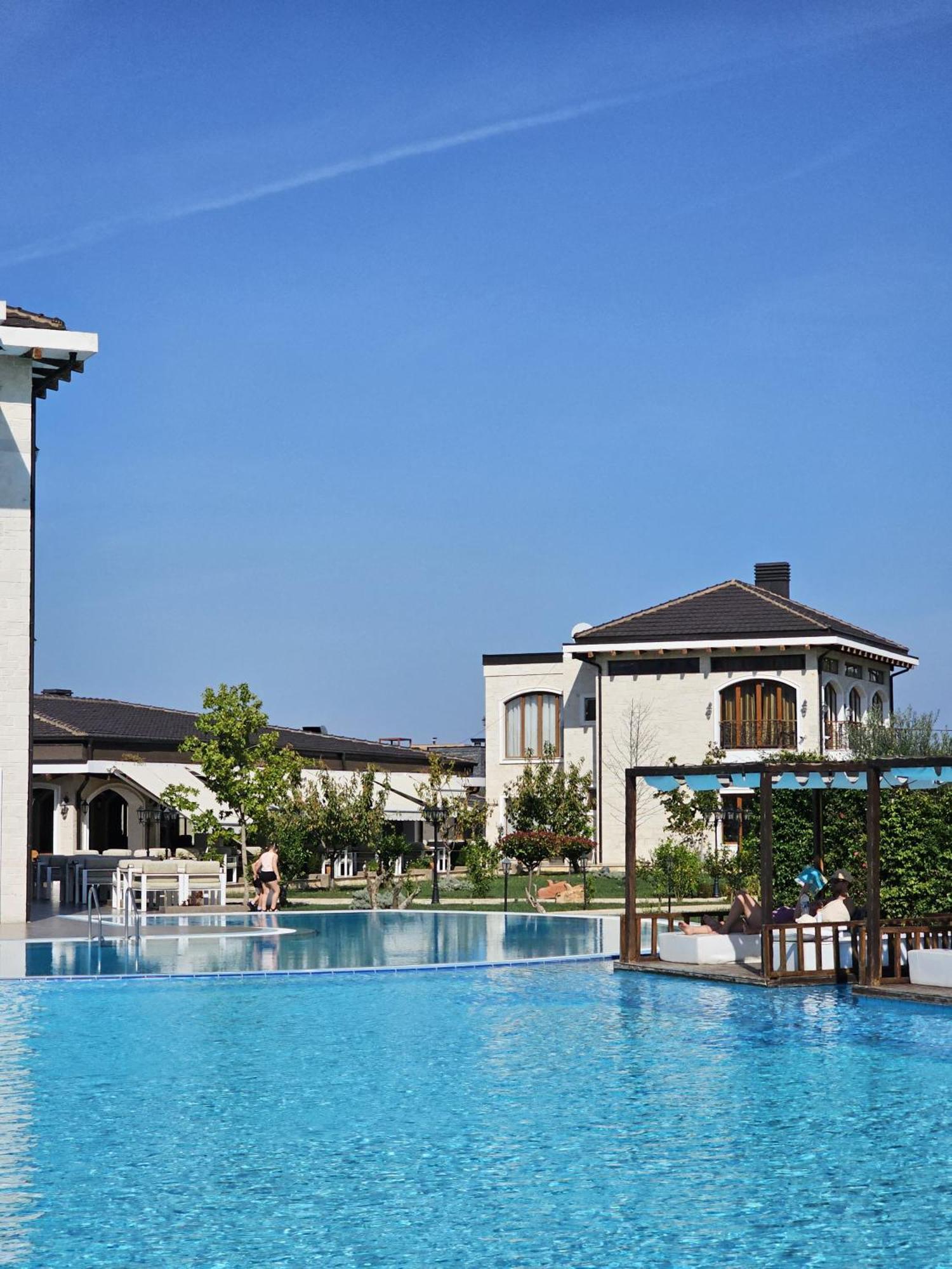 Vinea Resort Durrës Eksteriør billede